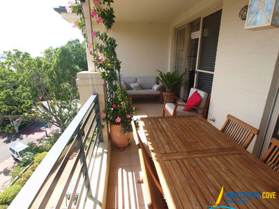 21 / 3a Blackwall Point Road, Abbotsford