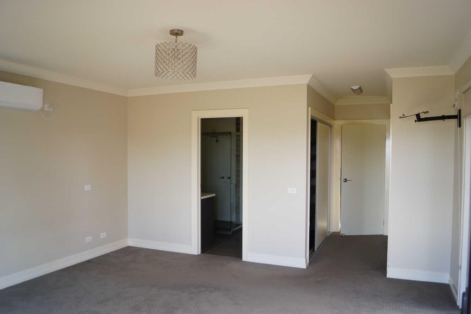 16 Stawell Road, Horsham