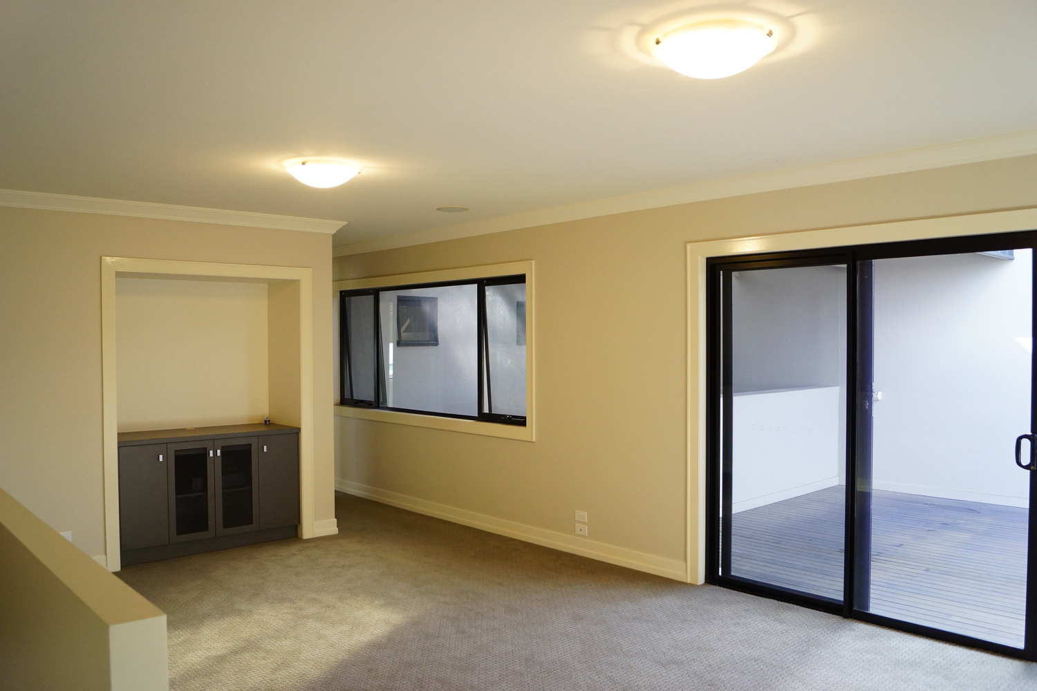 16 Stawell Road, Horsham