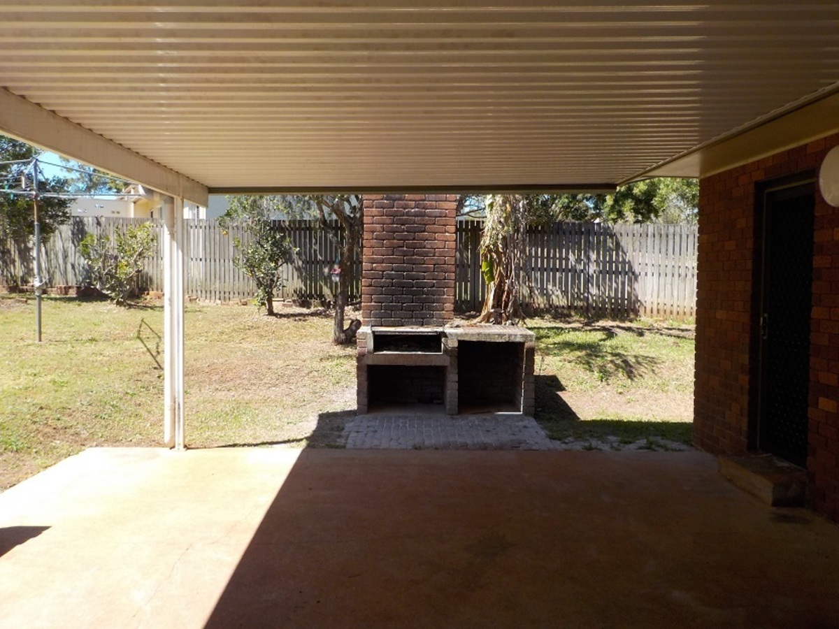 24 Tower Avenue, Atherton