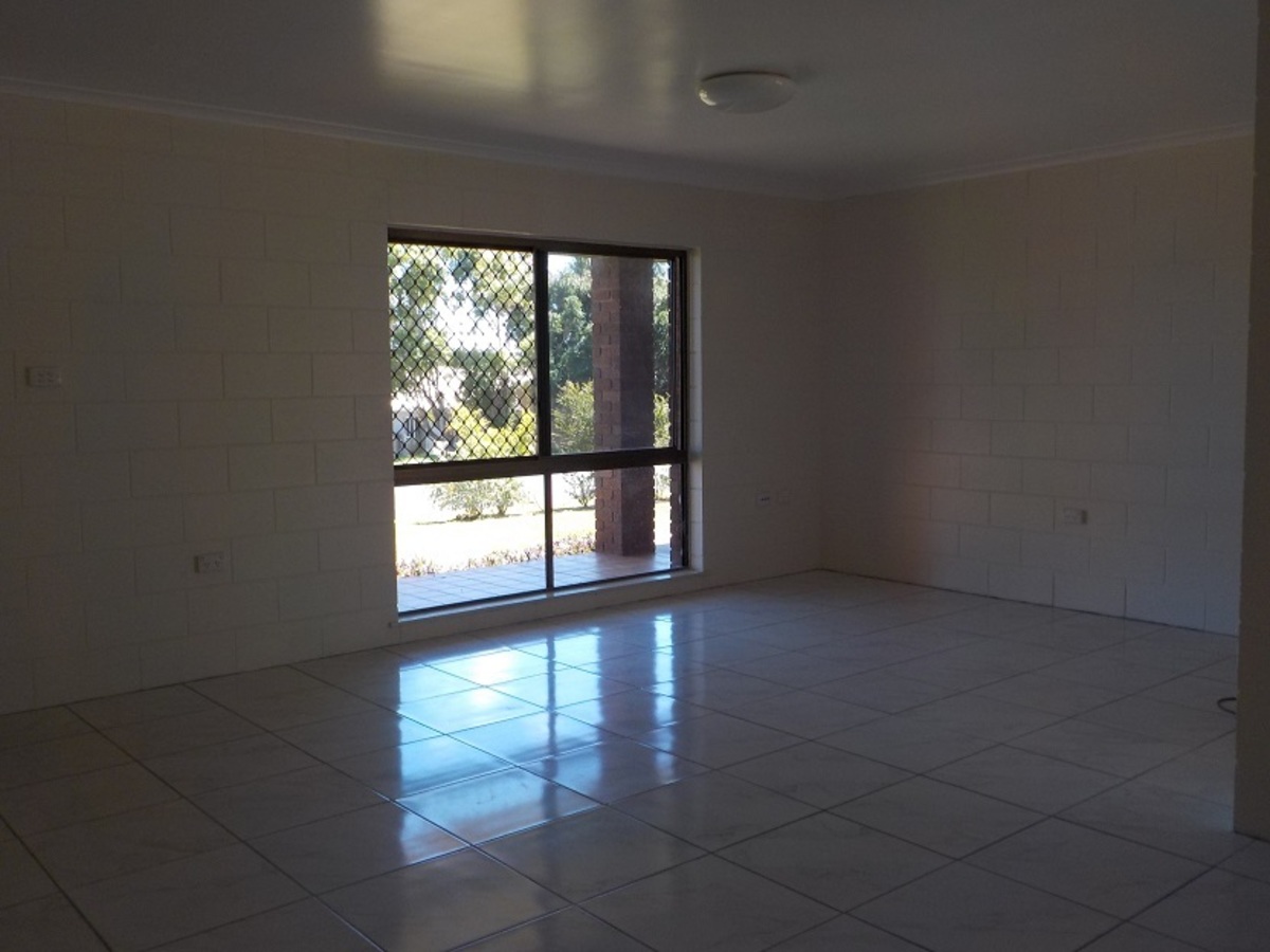 24 Tower Avenue, Atherton