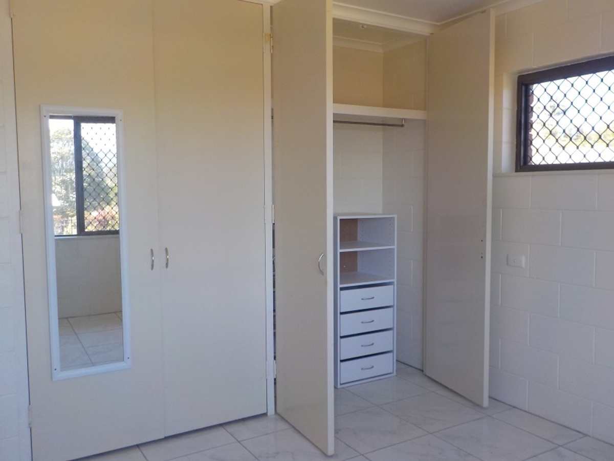 24 Tower Avenue, Atherton