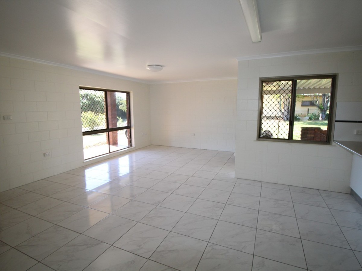 24 Tower Avenue, Atherton