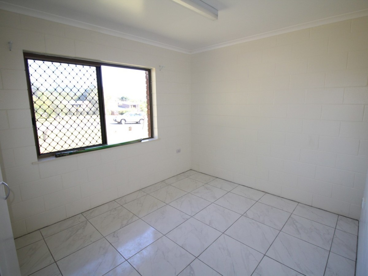 24 Tower Avenue, Atherton
