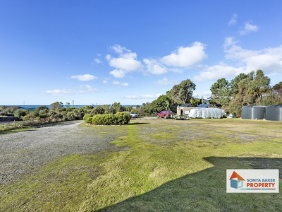 128 Irby Boulevard, Sisters Beach
