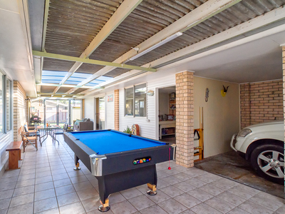 6 TURRUM STREET, Scarness