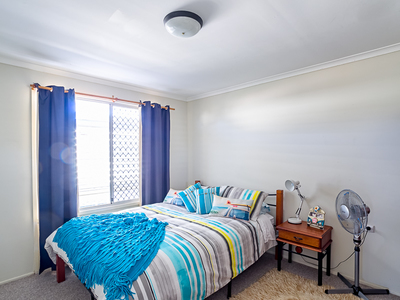 6 TURRUM STREET, Scarness
