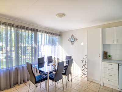 6 TURRUM STREET, Scarness