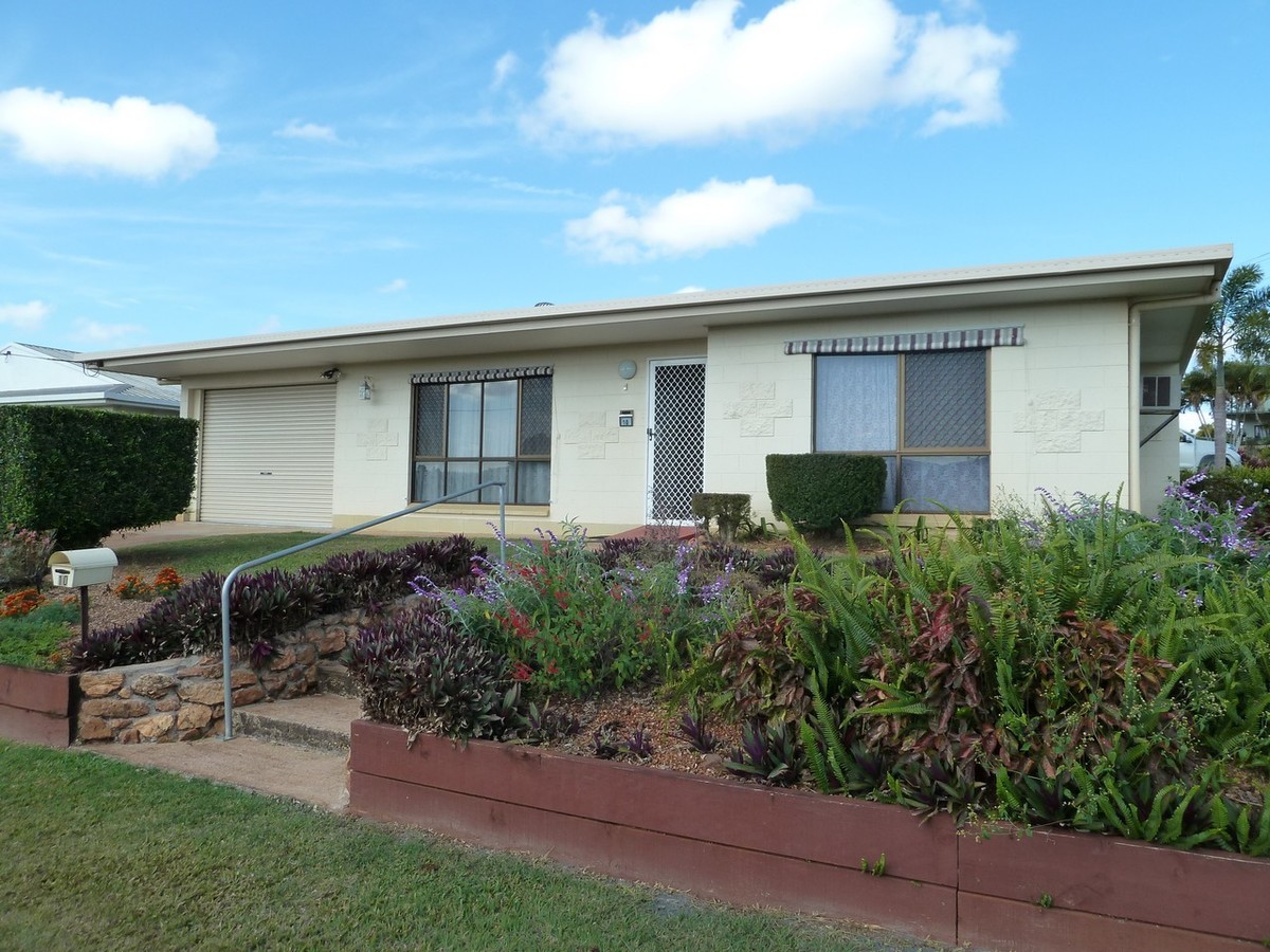 10 Goldview Street, Atherton