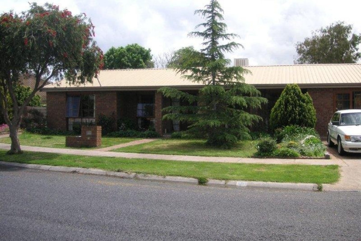 28 Windsor Crescent, Horsham