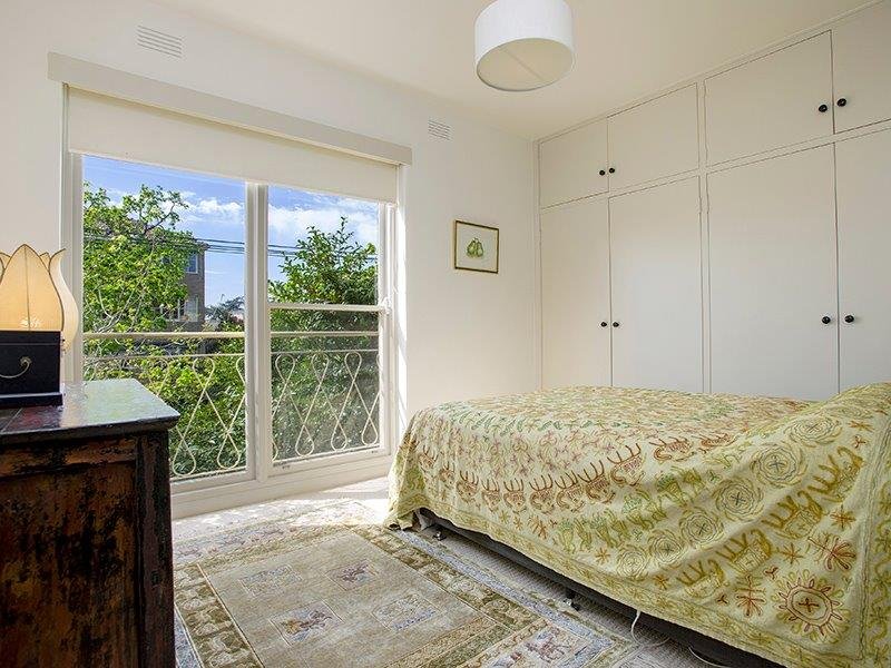 16 / 49A Kensington Road, South Yarra
