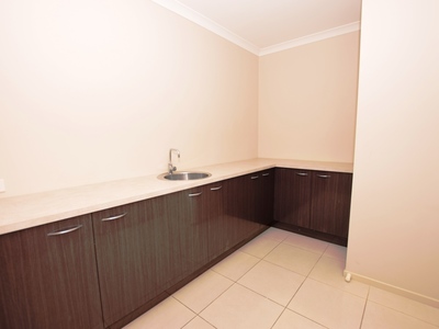38 Peridot Avenue, Officer