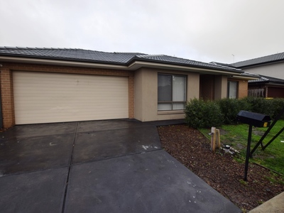 38 Peridot Avenue, Officer
