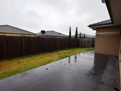 38 Peridot Avenue, Officer