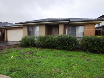 38 Peridot Avenue, Officer
