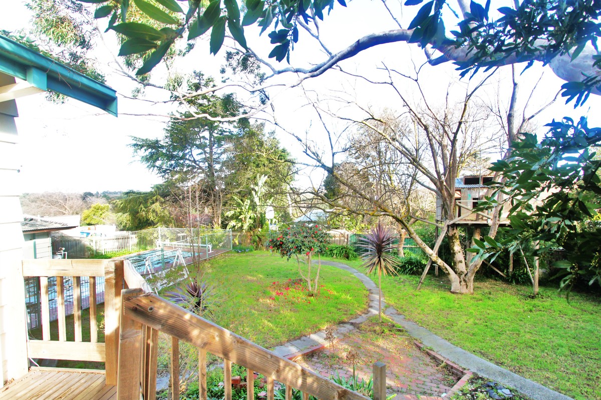 22 Linden Street, Box Hill South