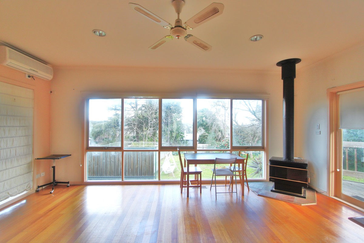 22 Linden Street, Box Hill South