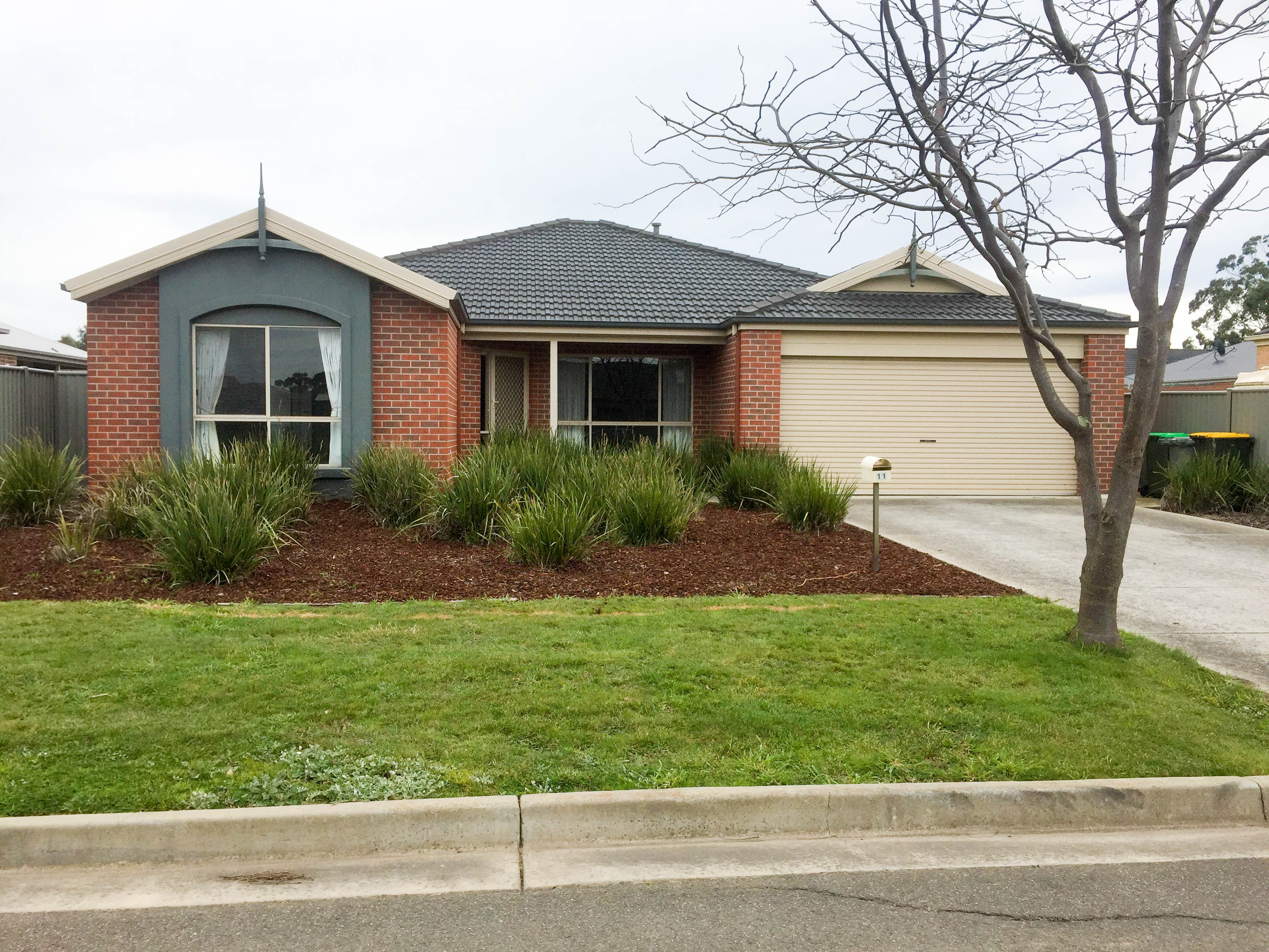 11 Hanwood Close, Bartrop Real Estate