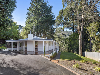 2 Anzac Road, Mount Macedon