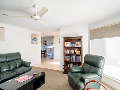 6 Pharlap Court, Point Vernon