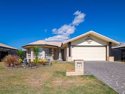 6 Pharlap Court, Point Vernon