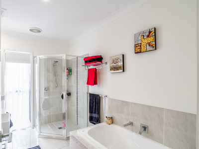 6 COCKLE COURT, Burrum Heads