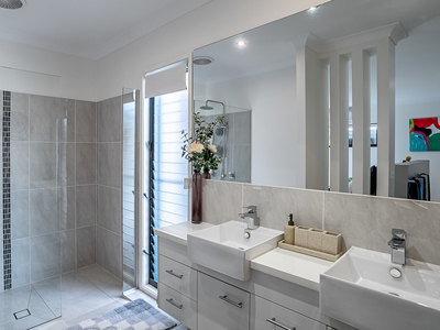 6 COCKLE COURT, Burrum Heads