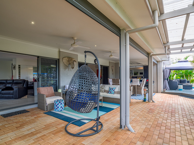 6 COCKLE COURT, Burrum Heads