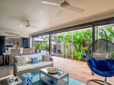 6 COCKLE COURT, Burrum Heads