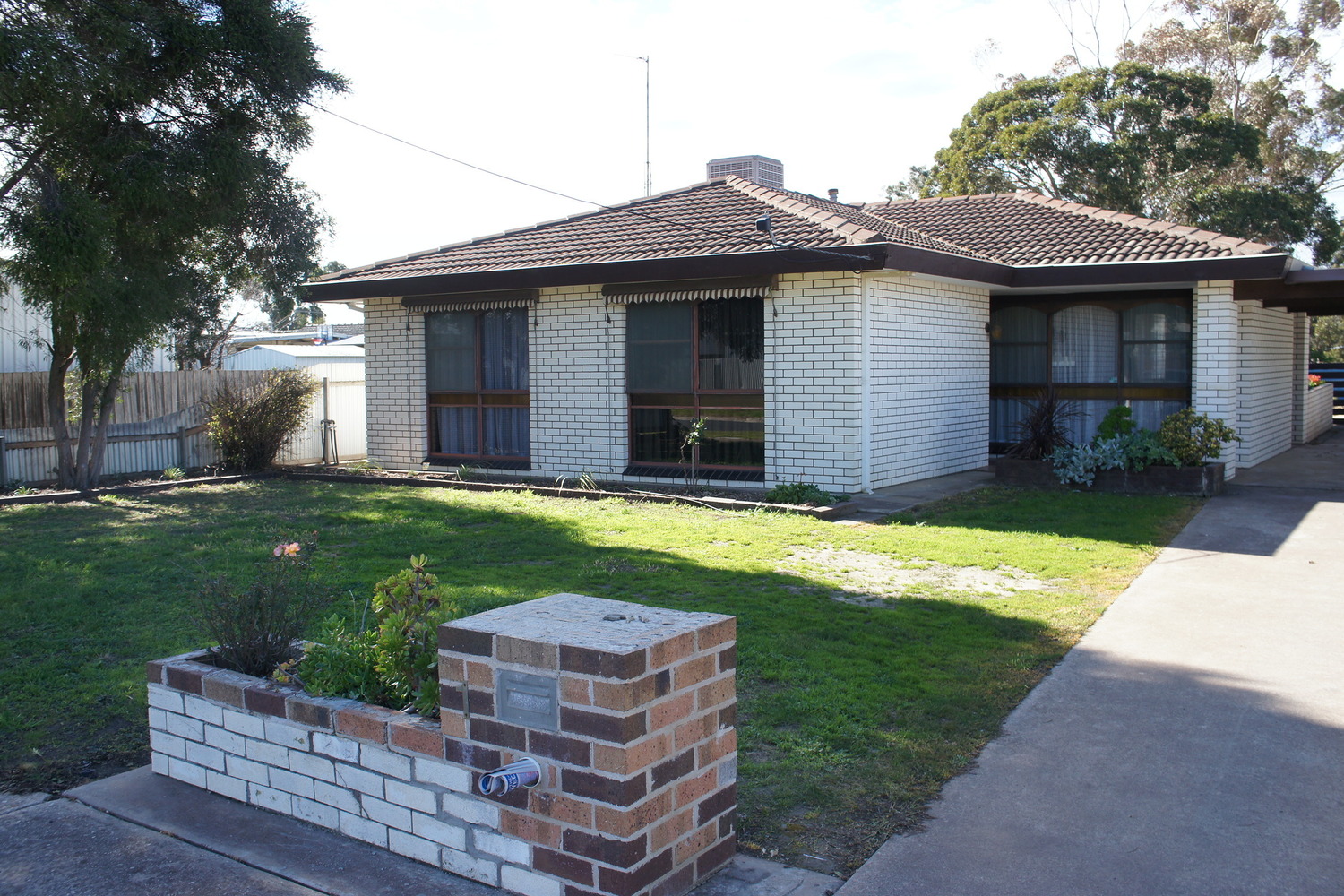 1 Farrar Avenue, Horsham