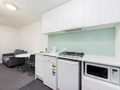 445 / 484 Elgar Road, Box Hill