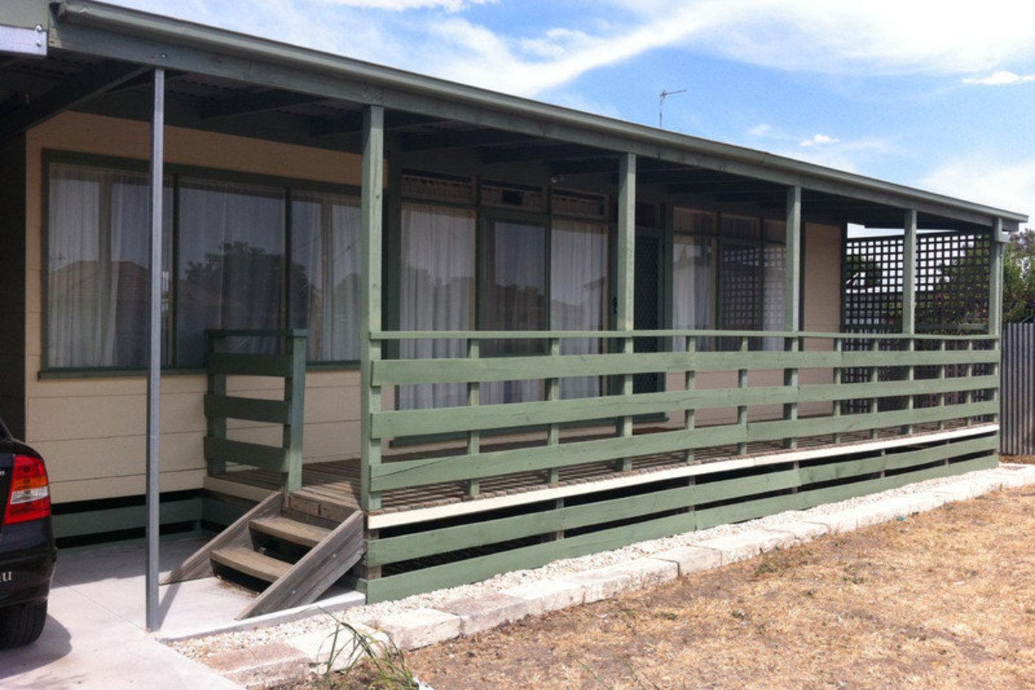 52 Alexander Avenue, Horsham