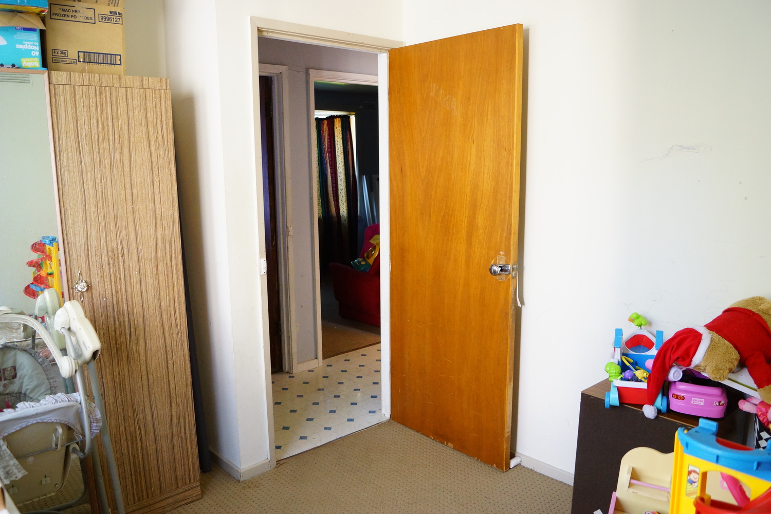 6 Felstead Avenue, Horsham