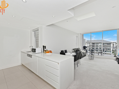 510 / 38 Peninsula Drive, Breakfast Point