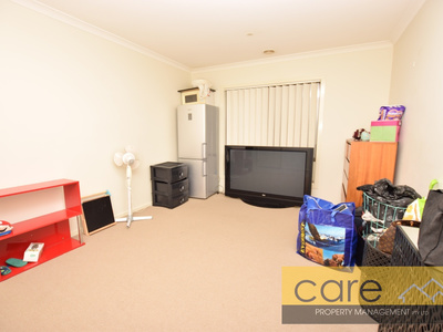 5 Waltzing Drive, Lynbrook