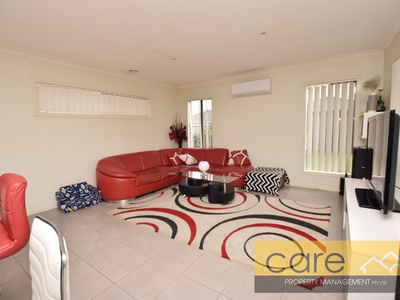 5 Waltzing Drive, Lynbrook
