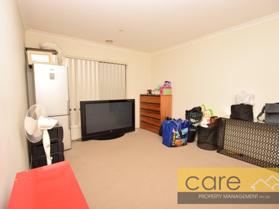 5 Waltzing Drive, Lynbrook