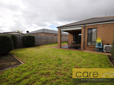 5 Waltzing Drive, Lynbrook