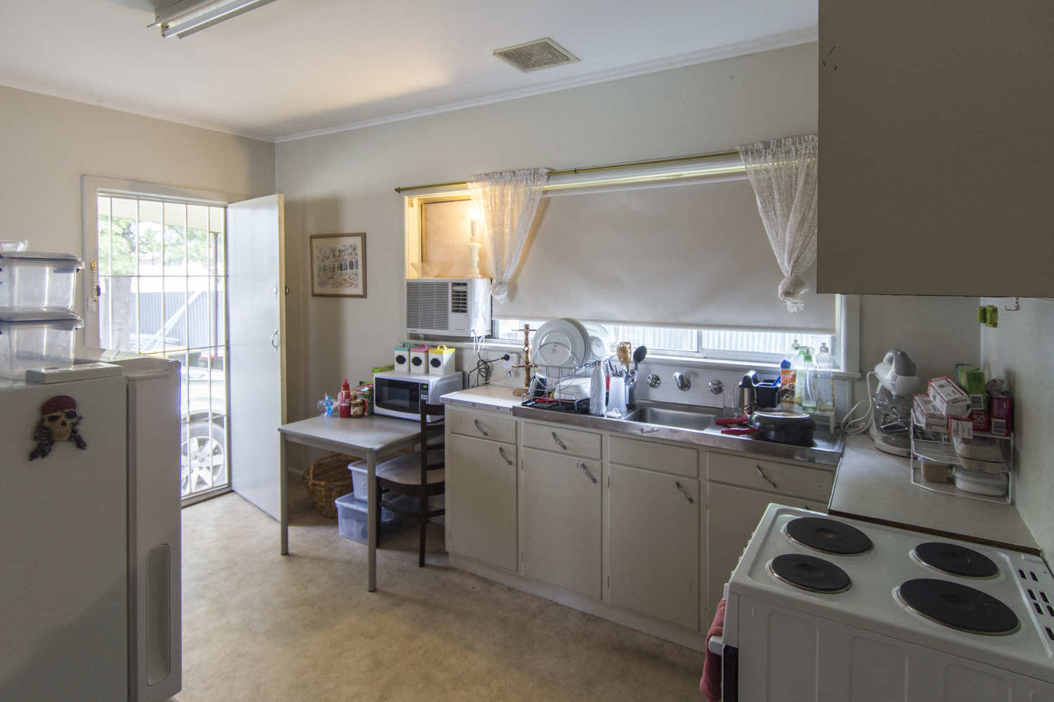 1-4 / 9 Burgess Street, Horsham
