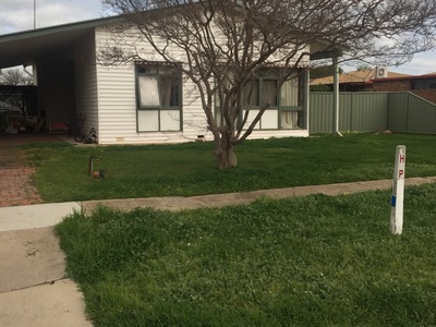 272 Wick Street, Deniliquin