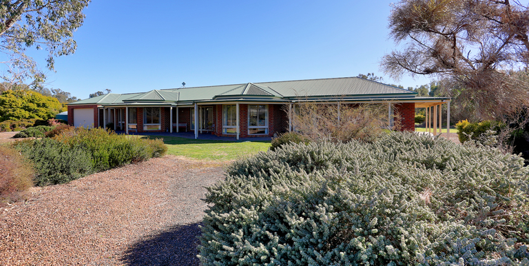 4437 Murchison Road, Violet Town