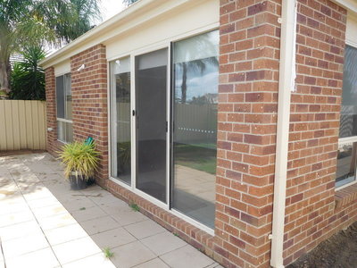 17 Lawson Close, Horsham
