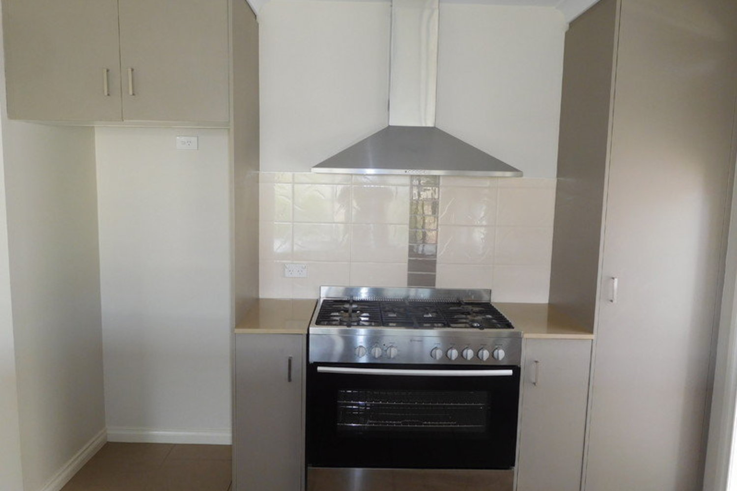 17 Lawson Close, Horsham