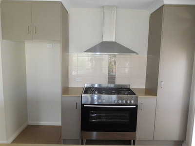 17 Lawson Close, Horsham