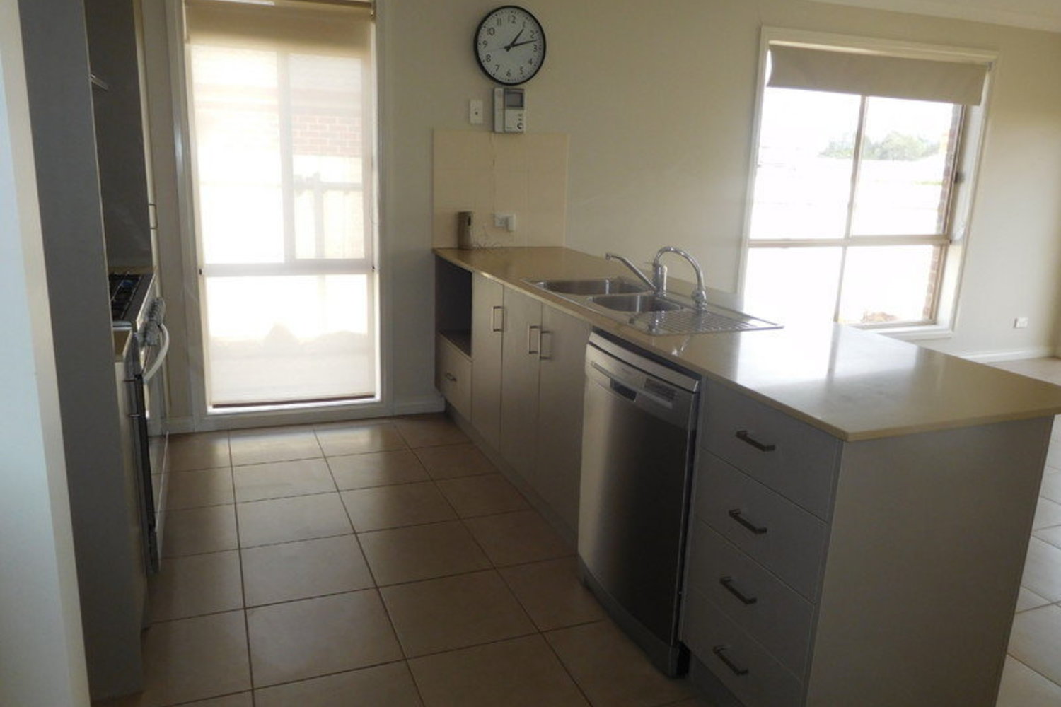 17 Lawson Close, Horsham