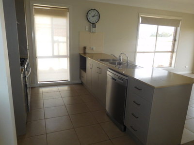 17 Lawson Close, Horsham