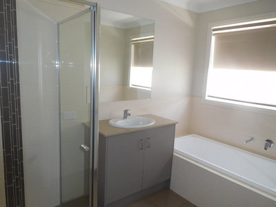 17 Lawson Close, Horsham