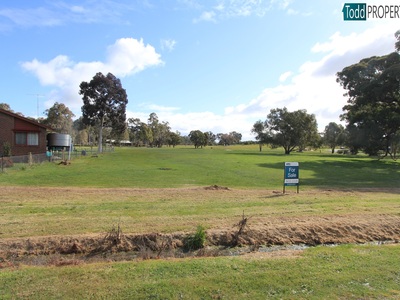 CA 7 Boomerang Place, Heathcote