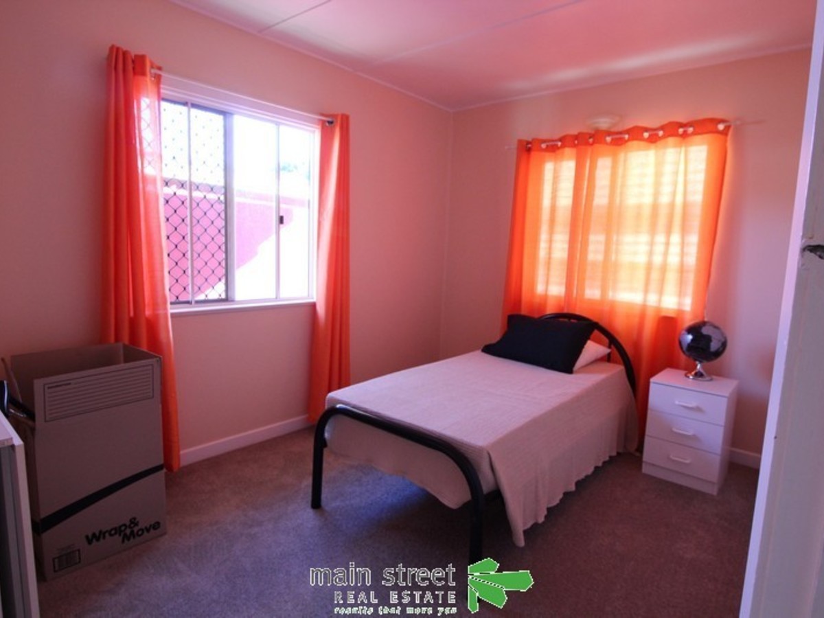 9 Logan Street, Atherton