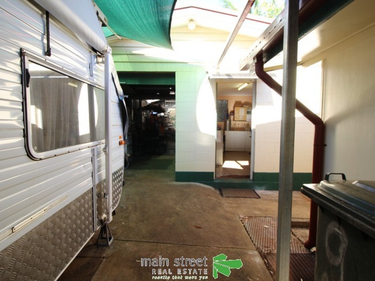 9 Logan Street, Atherton